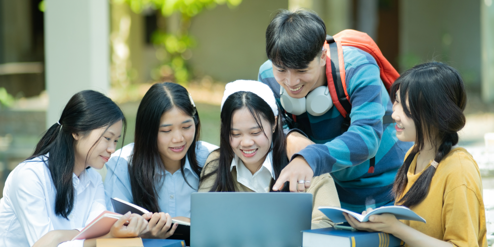 Xu hướng giáo dục mới kết hợp giữa công nghệ và trải nghiệm thực tế của Gen Z & Alpha